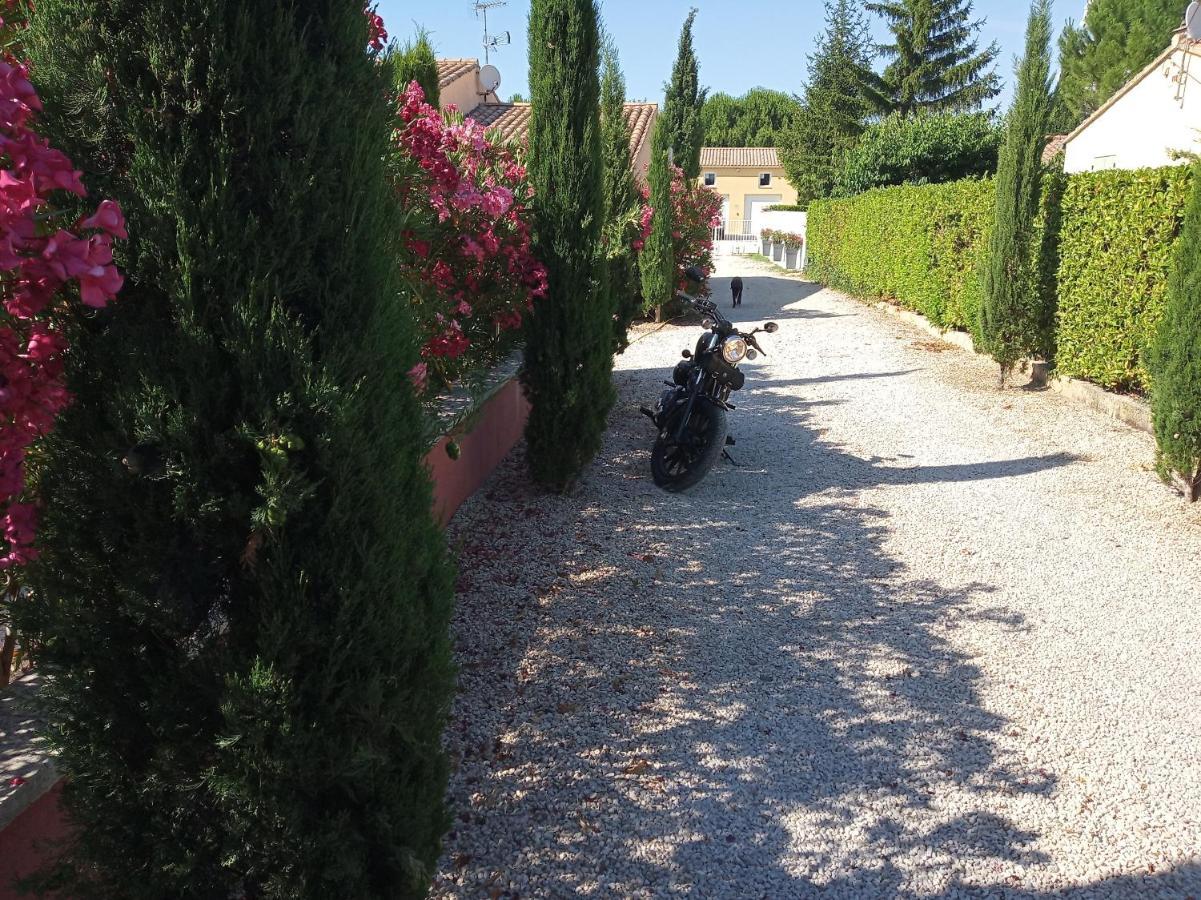 Appartements Et Valreas Exterior photo