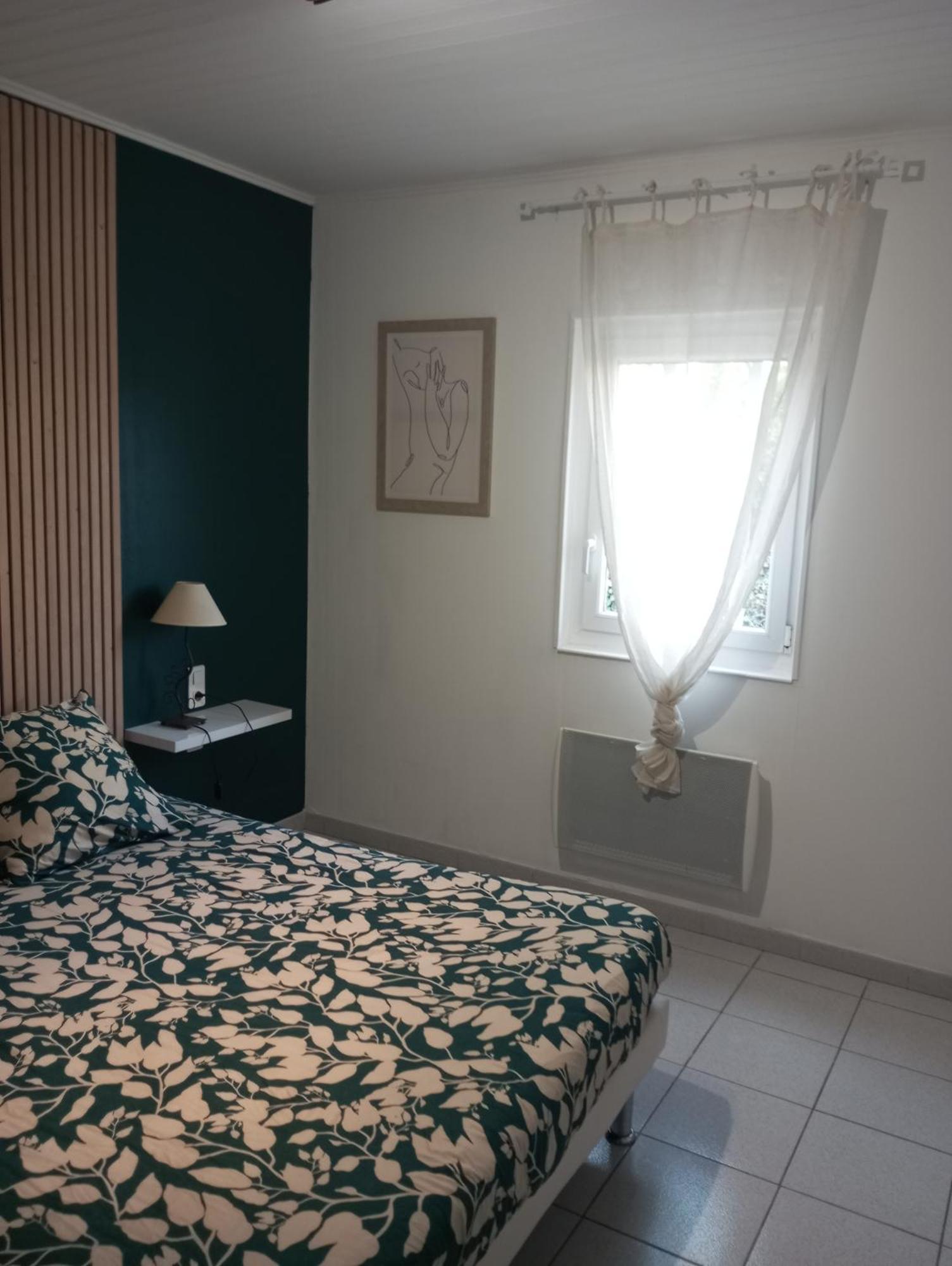 Appartements Et Valreas Exterior photo